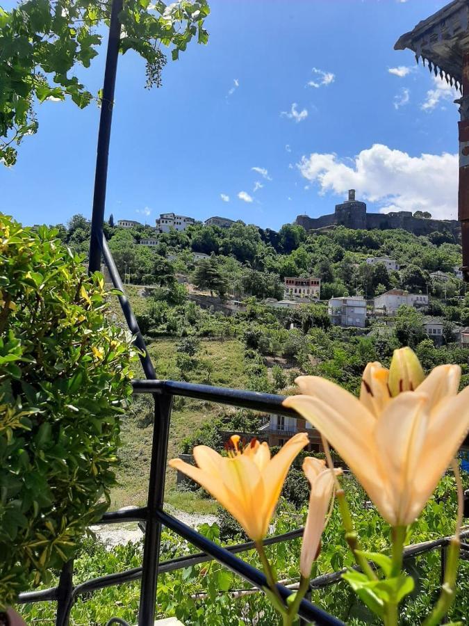 Grandpa'S Home Gjirokaster Luaran gambar