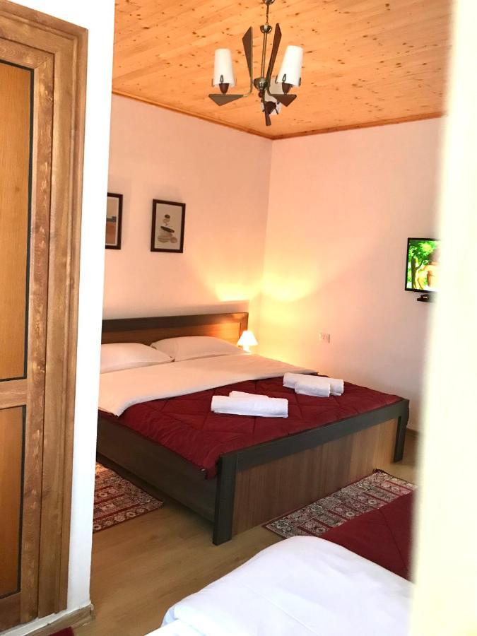 Grandpa'S Home Gjirokaster Luaran gambar