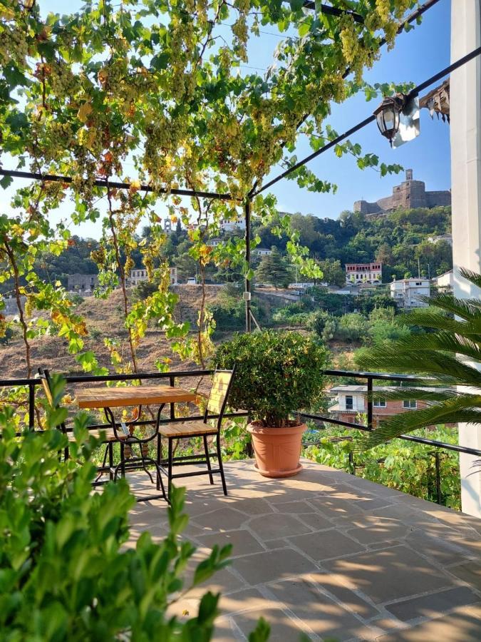Grandpa'S Home Gjirokaster Luaran gambar