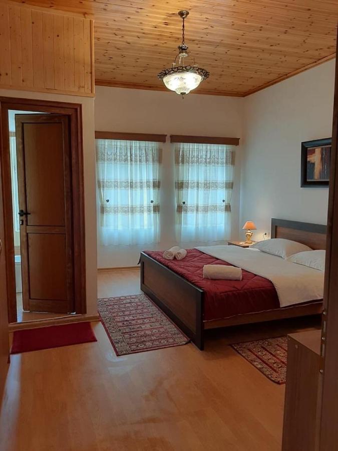 Grandpa'S Home Gjirokaster Luaran gambar